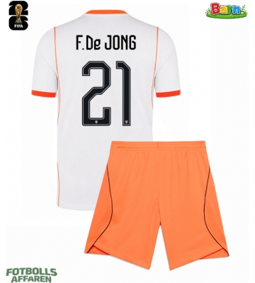 Nederländerna Frenkie de Jong #21 Bortaställ Barn VM 2026 Kortärmad (+ Korta byxor)